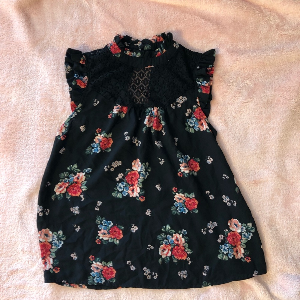 adorable floral pattern blouse